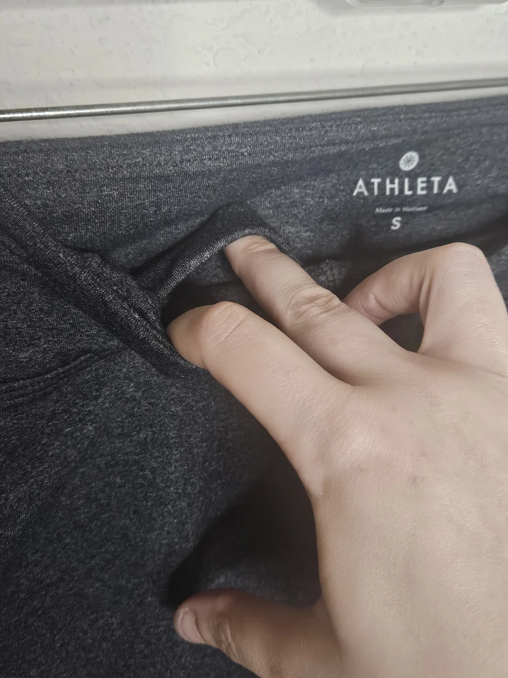Athleta Kickbooty Wide Leg Flare Yoga Pants High Waisted Charcoal Inside Pocket - Picture 3 of 8